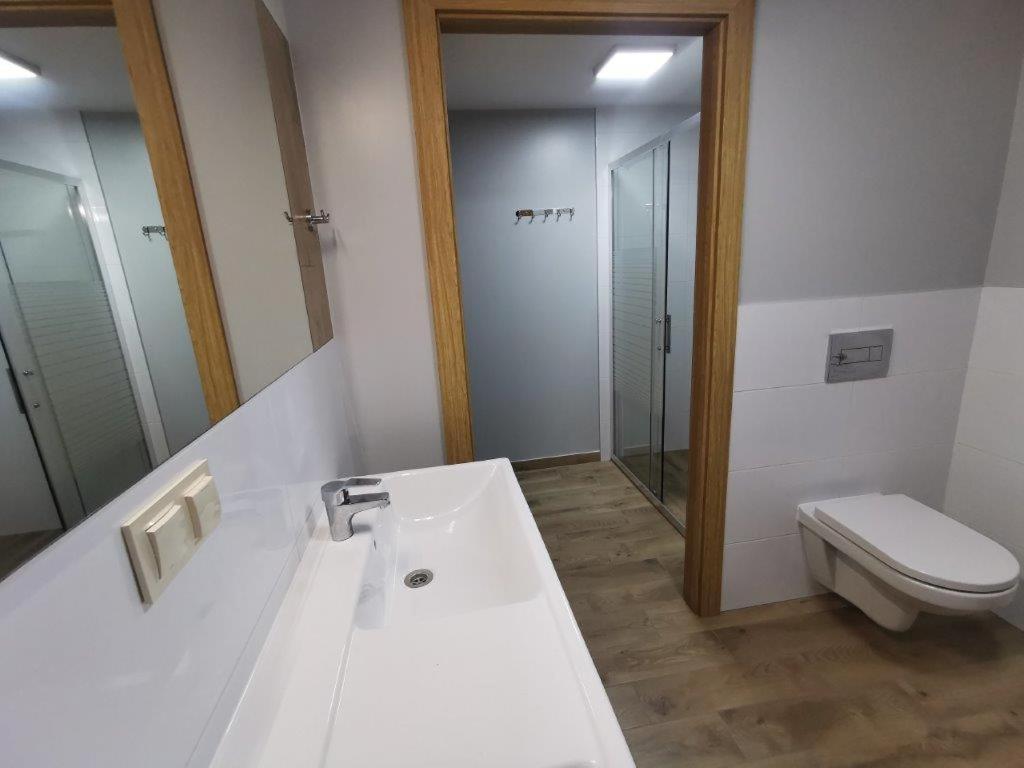 Tanie Noclegi, Kwatery, Pokoje Do Wynajecia , Targi Kielce Kültér fotó